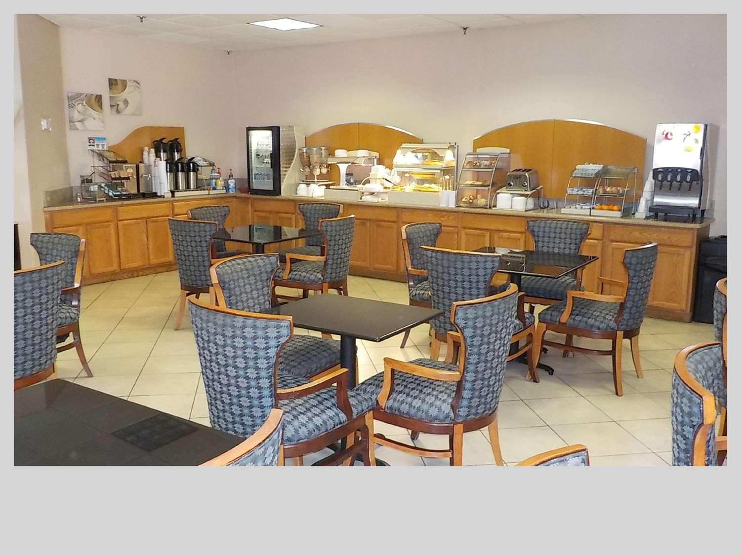 Clarion Pointe Jacksonville Near Camp Lejeune Екстериор снимка