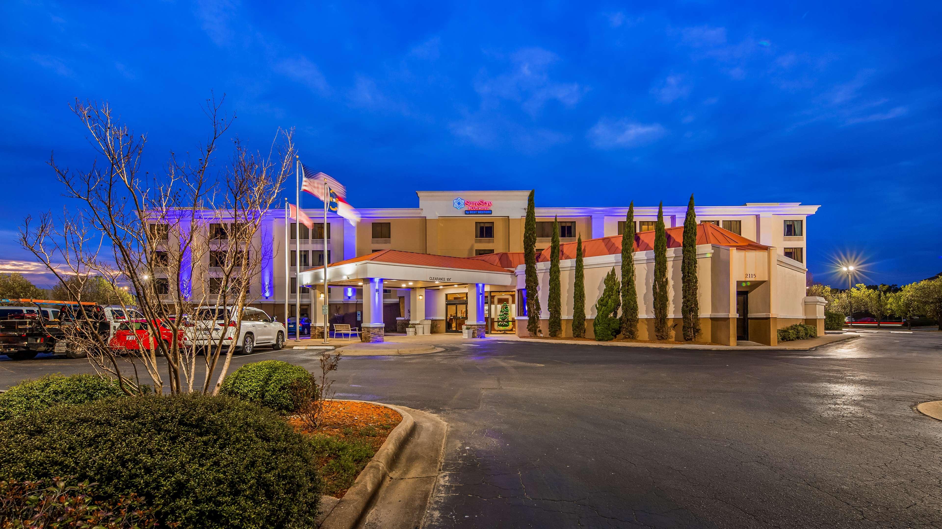 Clarion Pointe Jacksonville Near Camp Lejeune Екстериор снимка