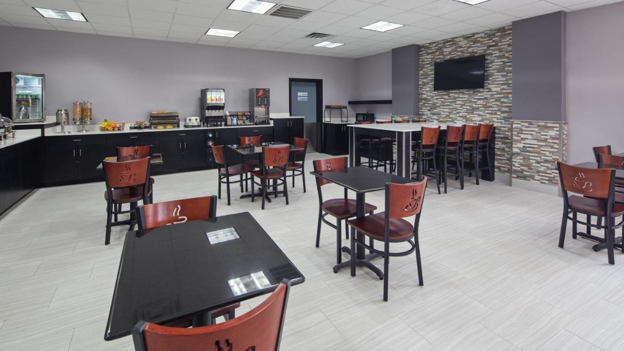 Clarion Pointe Jacksonville Near Camp Lejeune Екстериор снимка