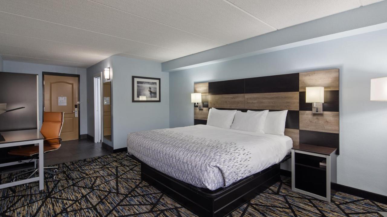 Clarion Pointe Jacksonville Near Camp Lejeune Екстериор снимка