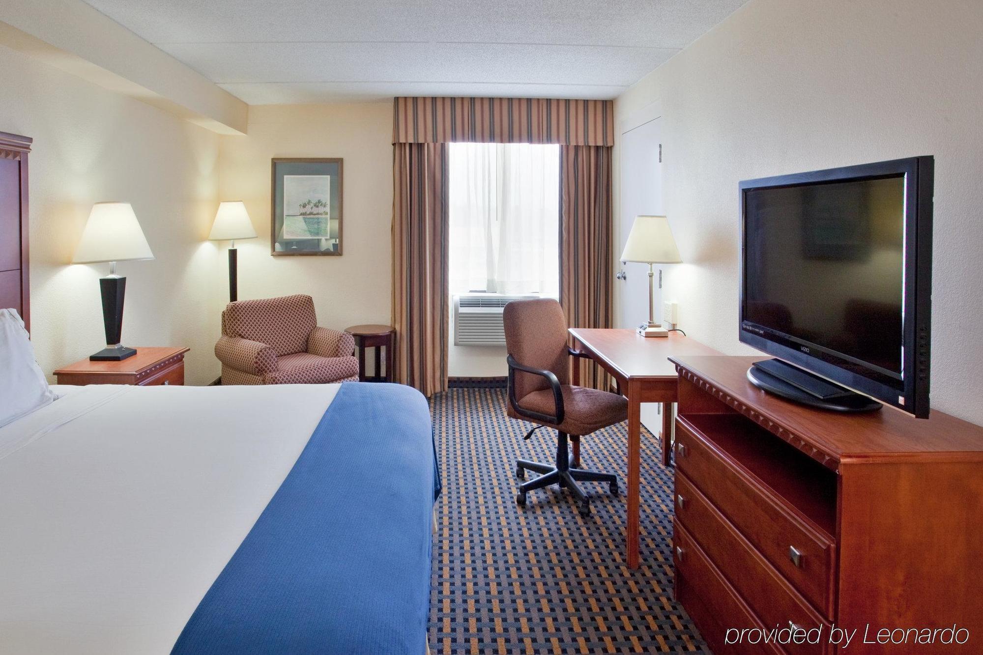 Clarion Pointe Jacksonville Near Camp Lejeune Стая снимка